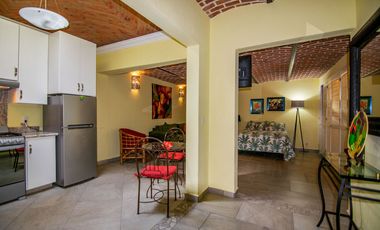 Hermosa casa con casita a unos pasos de la plaza principal en San Antonio Tlayacapan!