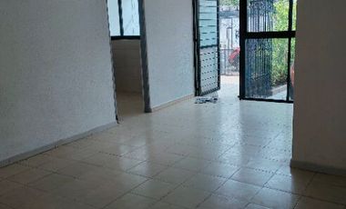 Casa en renta en la Rosas, Tlalnepantla