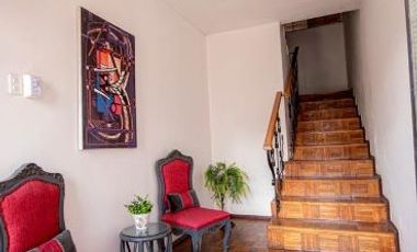 Casa En Venta en el Sector de la Jipijapa,Muy Cerca del Centro Comercial Río Centro