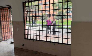 Arriendo Local con excelente ubicación