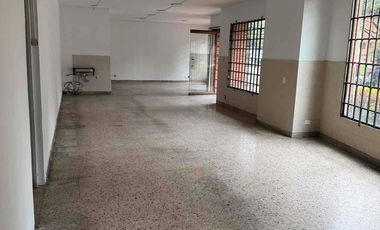 Arriendo Local con excelente ubicación