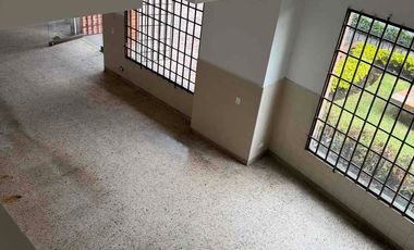 Arriendo Local con excelente ubicación