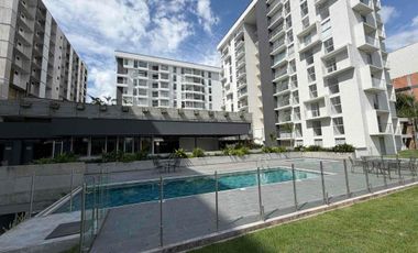 SE ARRIENDA APARTAMENTO EN CAÑA VIVA AV 30 DE AGOSTO.