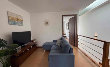 Luminosa Villa dente de Acogedor Condominio Privado en la mejor Zona de Ricaurte (v3094)