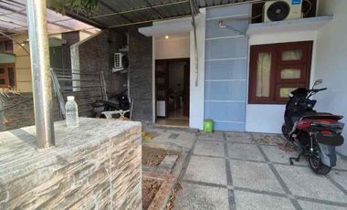 Dijual rumah di perumahan taman rivera regency  dekat UPN rungkut