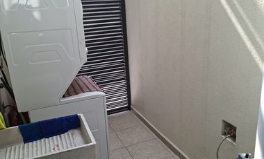 Se Renta casa totalmente amueblada y equipada en Zibata, Azhala 224