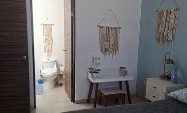 Se Renta casa totalmente amueblada y equipada en Zibata, Azhala 224