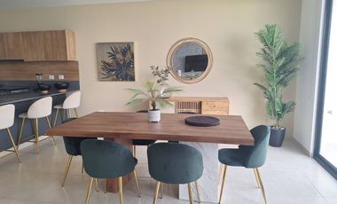 Se Renta casa totalmente amueblada y equipada en Zibata, Azhala 224