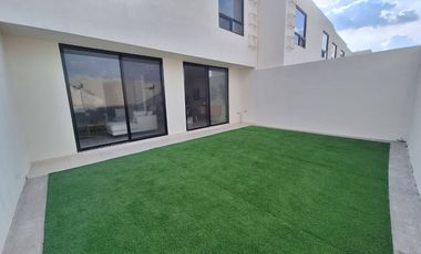 Se Renta casa totalmente amueblada y equipada en Zibata, Azhala 224