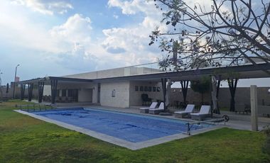 Se Renta casa totalmente amueblada y equipada en Zibata, Azhala 224