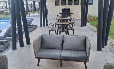 Se Renta casa totalmente amueblada y equipada en Zibata, Azhala 224