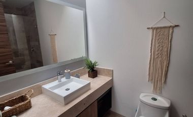 Se Renta casa totalmente amueblada y equipada en Zibata, Azhala 224