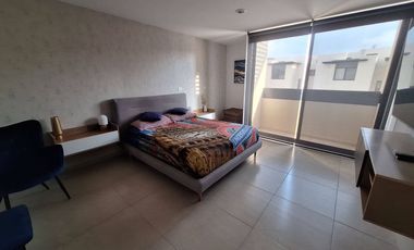 Se Renta casa totalmente amueblada y equipada en Zibata, Azhala 224