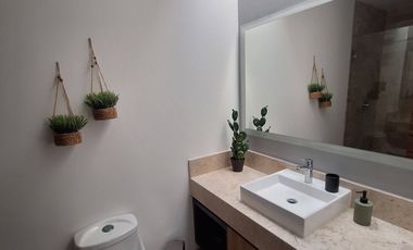 Se Renta casa totalmente amueblada y equipada en Zibata, Azhala 224