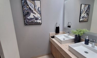 Se Renta casa totalmente amueblada y equipada en Zibata, Azhala 224