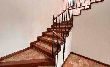 Renta de casa en Metepec con amplio jardín en privada cerca de Centro de Metepec