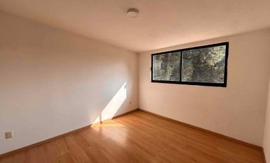 Renta de casa en Metepec con amplio jardín en privada cerca de Centro de Metepec