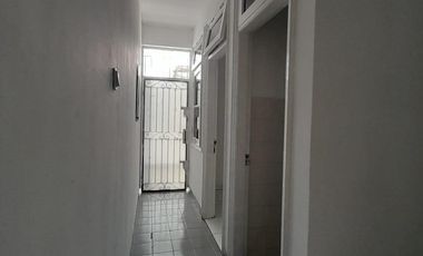 DISEWAKAN CEPAT RUMAH DI TAMAN KENCANA