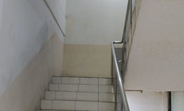 Di Sewa Ruko Gandeng Min Sewa 2 Tahun Hadap Jalan Raya di Plaza Kebon Jeruk Jakarta Barat