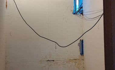 Di Sewa Ruko Gandeng Min Sewa 2 Tahun Hadap Jalan Raya di Plaza Kebon Jeruk Jakarta Barat