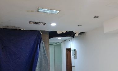 Di Sewa Ruko Gandeng Min Sewa 2 Tahun Hadap Jalan Raya di Plaza Kebon Jeruk Jakarta Barat