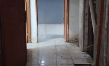 Di Sewa Ruko Gandeng Min Sewa 2 Tahun Hadap Jalan Raya di Plaza Kebon Jeruk Jakarta Barat
