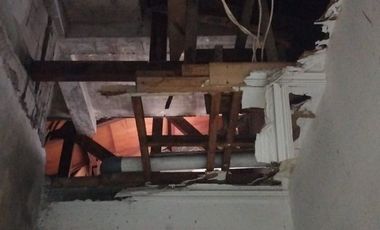 Di Sewa Ruko Gandeng Min Sewa 2 Tahun Hadap Jalan Raya di Plaza Kebon Jeruk Jakarta Barat