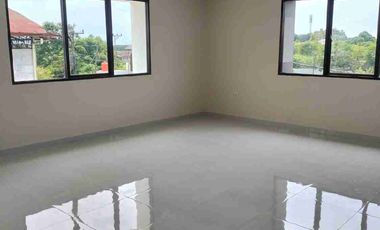 DISEWAKAN GUDANG SIAP PAKAI BISA GANDENG DI M.TOHA TANGERANG KOTA