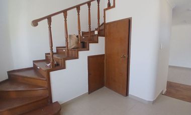 Rento Casa Priv. Miguel Ángel Zona Plaza Universidad Salida a Tulancingo