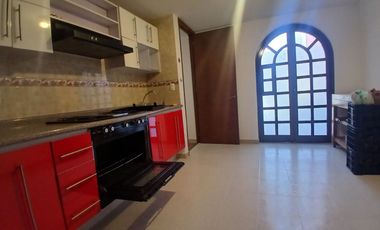 Rento Casa Priv. Miguel Ángel Zona Plaza Universidad Salida a Tulancingo