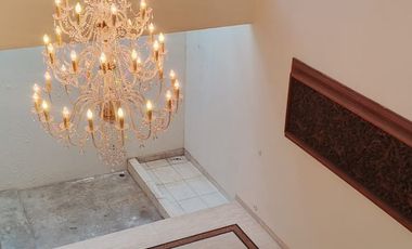 Dijual Rumah 2 lantai siap huni di Pulomas Barat