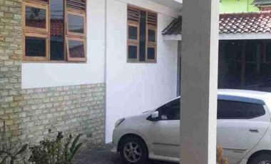 RUMAH DI PINGGIR JALAN RAYA KOTA SUKABUMI