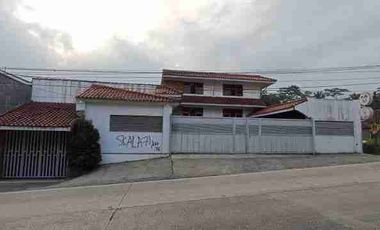 RUMAH DI PINGGIR JALAN RAYA KOTA SUKABUMI