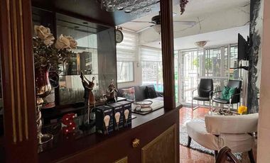 Se Alquila Amplia Casa de Una Sola Planta con Piscina en El Corazón de Urdesa Central