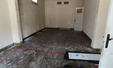 Disewakan Tanah dan Bangunan Ex. Kantor di Sayap Dago, Jl. Raden Patah Kota Bandung