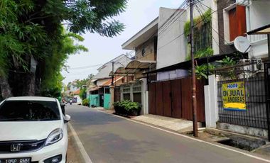 Disewakan Rumah Tebet Timur dalam jalan bisa 2 mobil