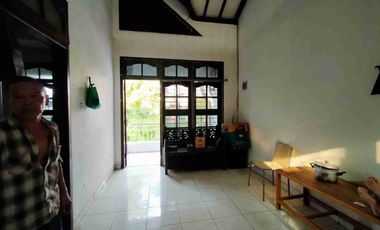 Disewakan Rumah Tebet Timur dalam jalan bisa 2 mobil