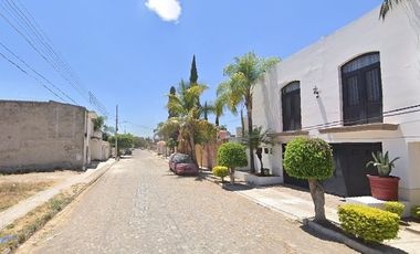 VENTA DE CASA EN COLONIA LOS GRANADOS ACATLÁN DE JUÁREZ JALISCO