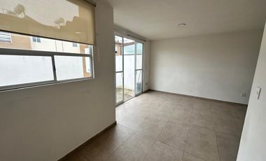 Casa en RENTA en fraccionamiento Villas San Fernando en Calimaya, Estado de México.