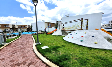 Casa en RENTA en fraccionamiento Villas San Fernando en Calimaya, Estado de México.