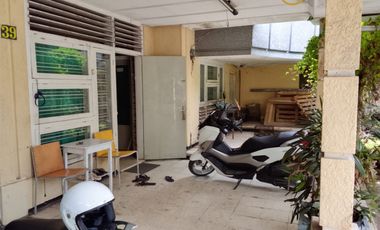 RUMAH EKSKLUSIF DI JANTUNG KOTA TUBAN – JARANG ADA Only 3,5M!!