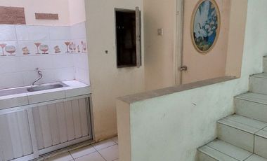 Dijual/Sewa Ruko Gandeng 3 Lantai Lokasi Bagus dan Strategis Di Season City