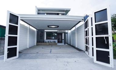 FOR SALE FULLY FURNISHED MODERN TWO STORY HOUSE WITH POOL IN BAMBAN TARLAC