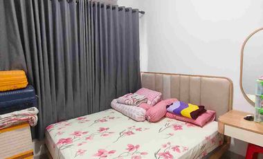 Rumah 3 Lantai Siap Huni Rapi Terawat di Tanjung Duren Semifurnished
