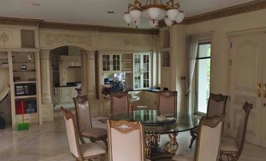 2 lantai Classic furnish mewah Dharmahusada Indah dkt Kertajaya Indah & Galaxy Mall