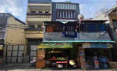 RUMAH GANDENG COCOK BUAT USAHA LOKASI DEPAN JALAN RAYA YANG RAMAI