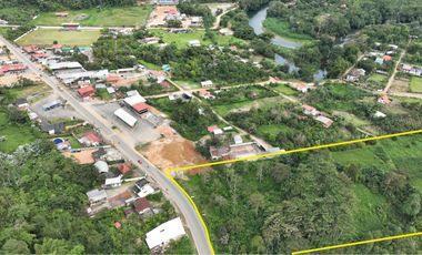 Se vende terreno de 3 Hectáreas con Frente a Vía Asfaltada y Río Caoní – Puerto Quito Ecuador