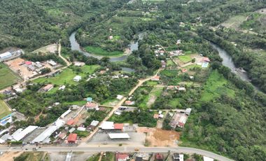 Se vende terreno de 3 Hectáreas con Frente a Vía Asfaltada y Río Caoní – Puerto Quito Ecuador