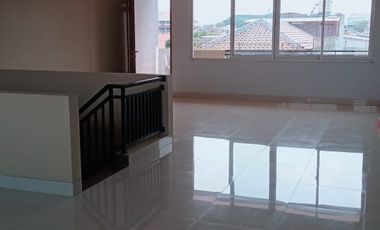 dijual rumah di  duri kepa,jakarta barat