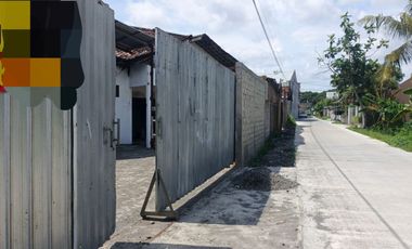 Warehouse Plus House Area Jalan Imogiri Timur Suitable for MBG Near ISI
